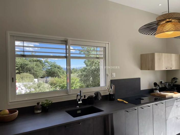 Image No.5-3 Bed House for sale