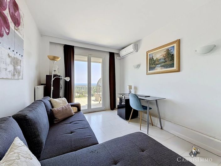 Image No.27-7 Bed House for sale