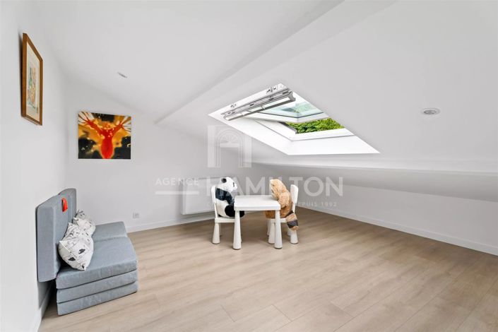 Image No.13-3 Bed House for sale