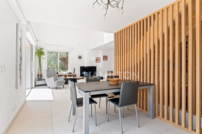 Image No.3-3 Bed House for sale
