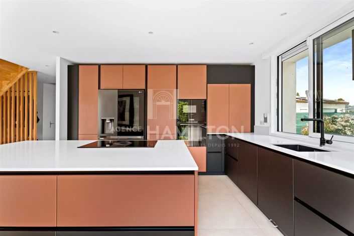 Image No.4-3 Bed House for sale