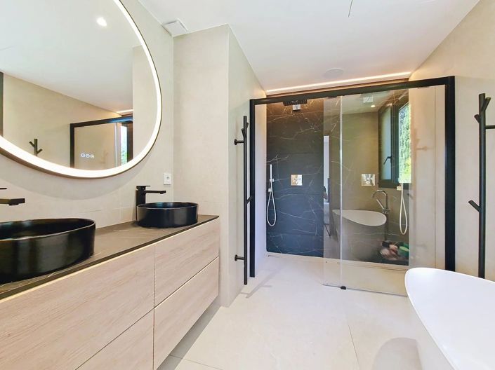 Image No.10-6 Bed House for sale