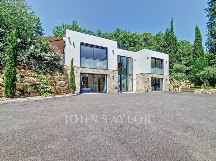 Image No.20-6 Bed House for sale