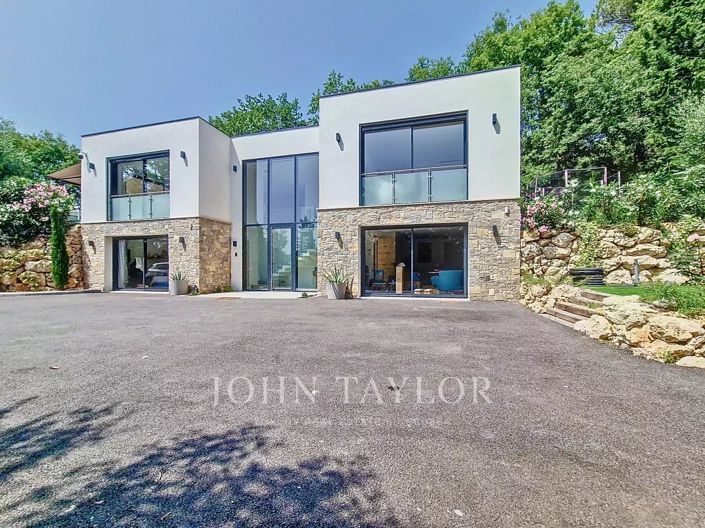 Image No.21-6 Bed House for sale
