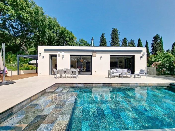 Image No.3-6 Bed House for sale