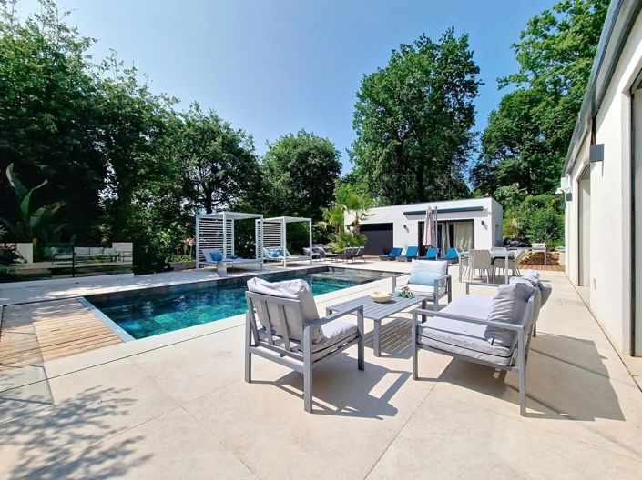 Image No.4-6 Bed House for sale