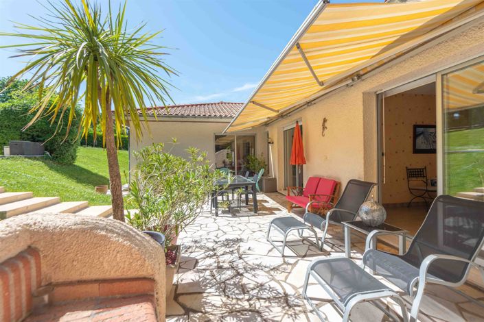 Image No.2-4 Bed House for sale