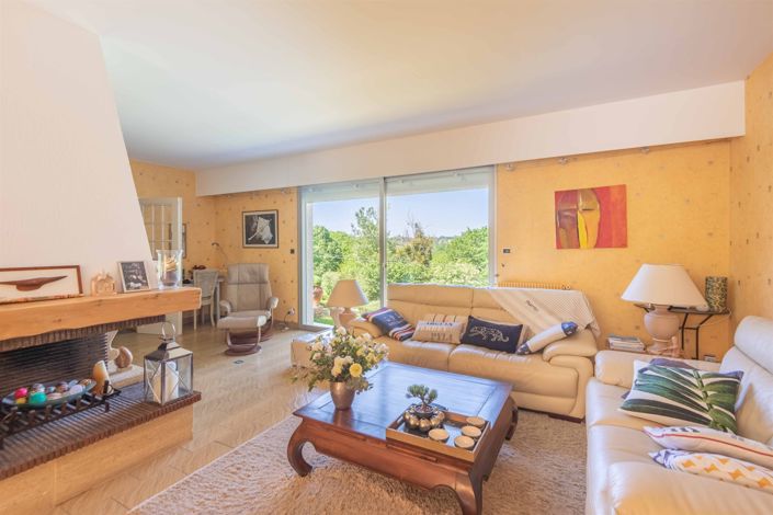Image No.3-4 Bed House for sale