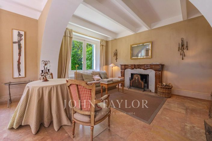 Image No.16-7 Bed House for sale