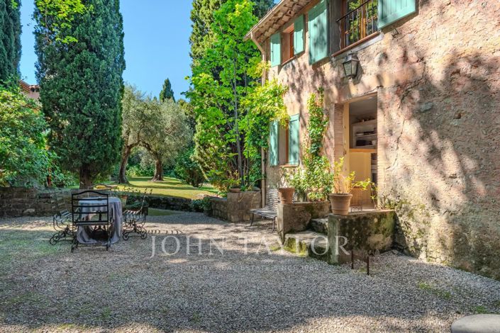 Image No.23-7 Bed House for sale