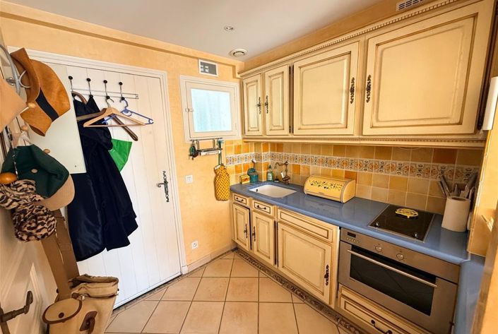 Image No.6-Apartment for sale