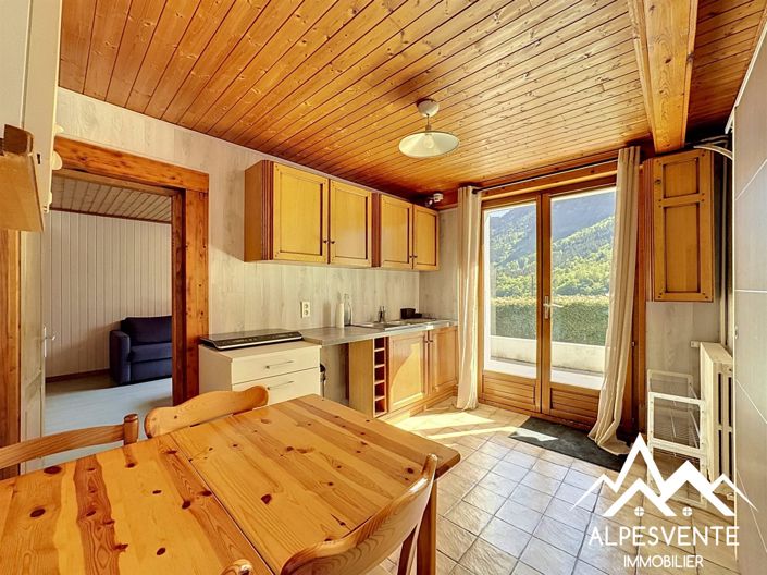 Image No.11-5 Bed House for sale