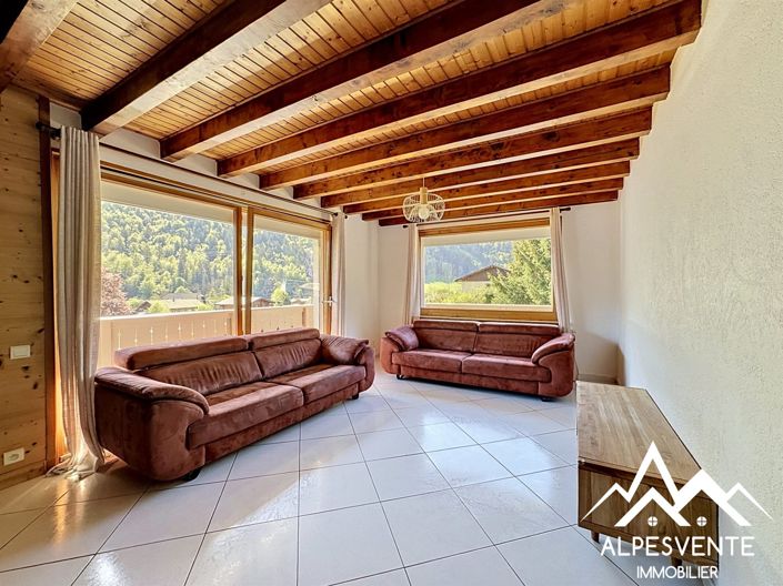 Image No.17-5 Bed House for sale