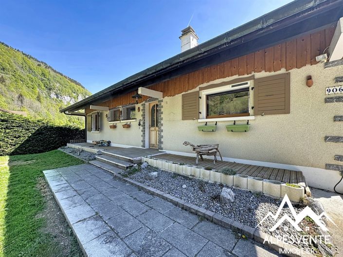 Image No.21-5 Bed House for sale