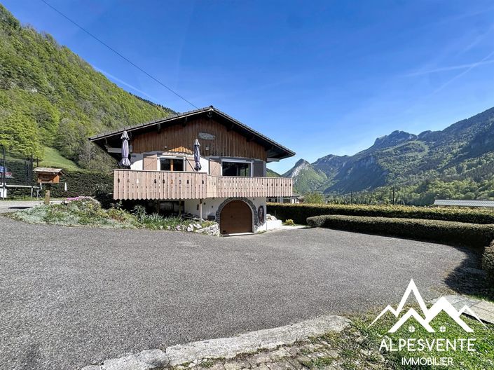 Image No.28-5 Bed House for sale