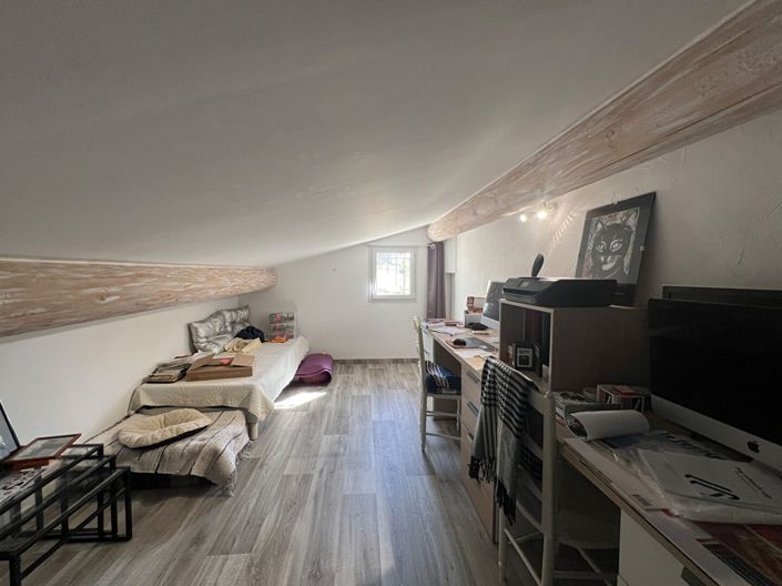 Image No.9-3 Bed House for sale