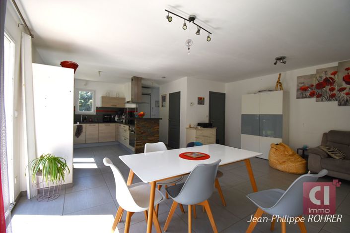 Image No.2-4 Bed House for sale