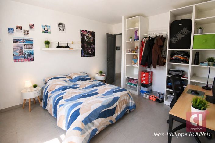 Image No.7-4 Bed House for sale
