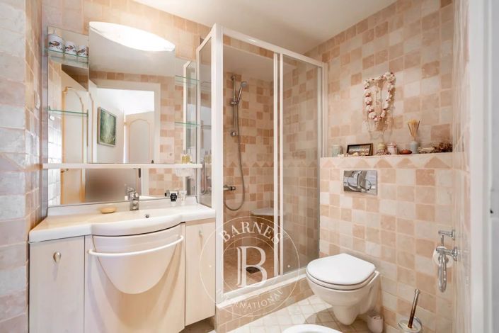 Image No.9-3 Bed Apartment for sale