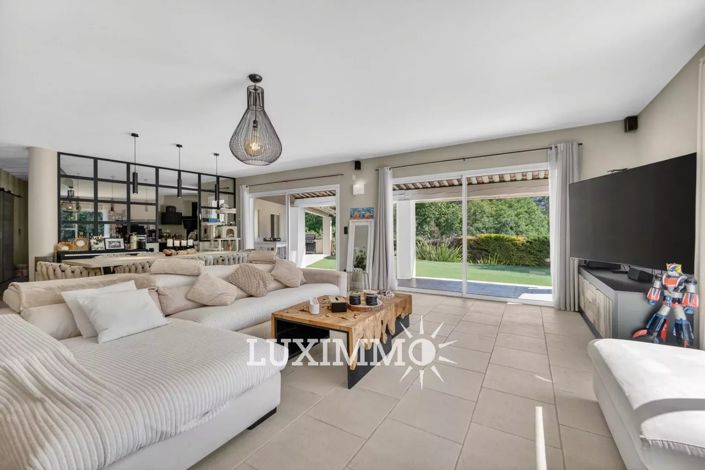 Image No.5-3 Bed House for sale