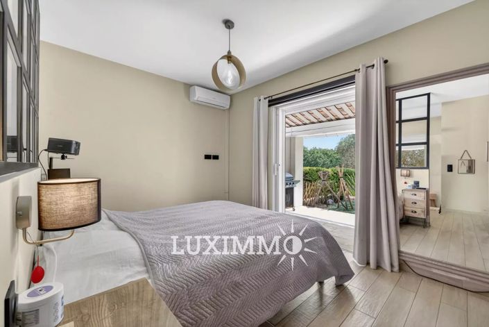 Image No.7-3 Bed House for sale