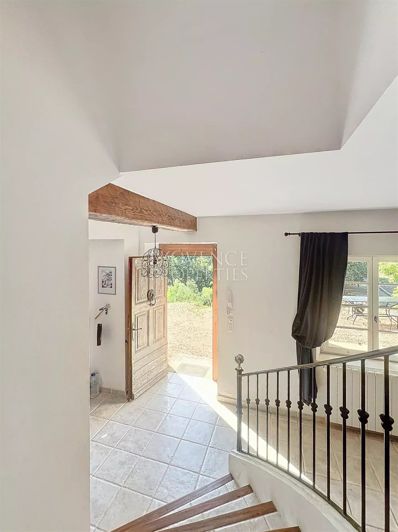 Image No.16-12 Bed House for sale