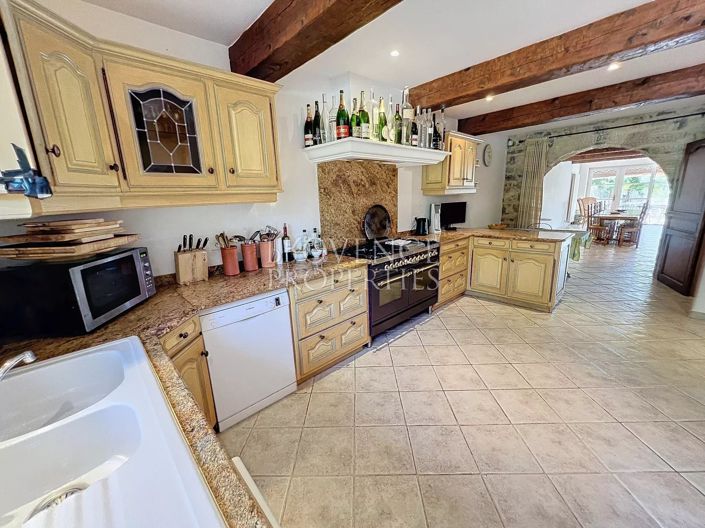 Image No.17-12 Bed House for sale