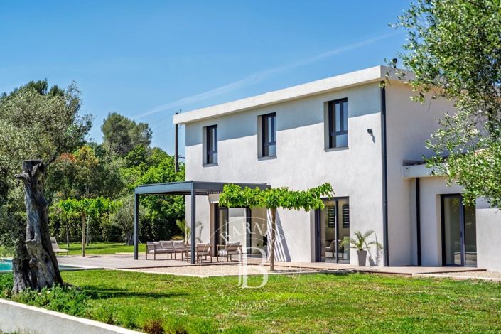 Image No.4-5 Bed House for sale