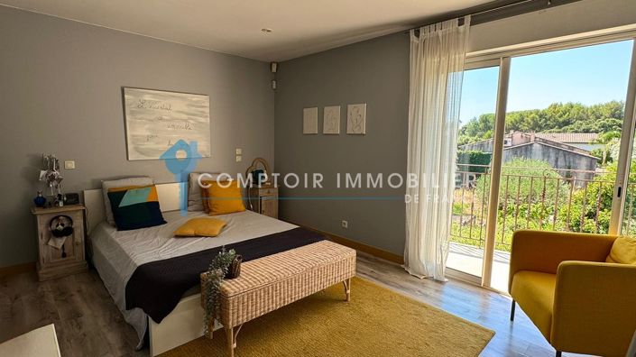 Image No.11-5 Bed House for sale