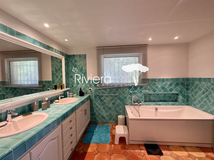 Image No.19-4 Bed House for sale