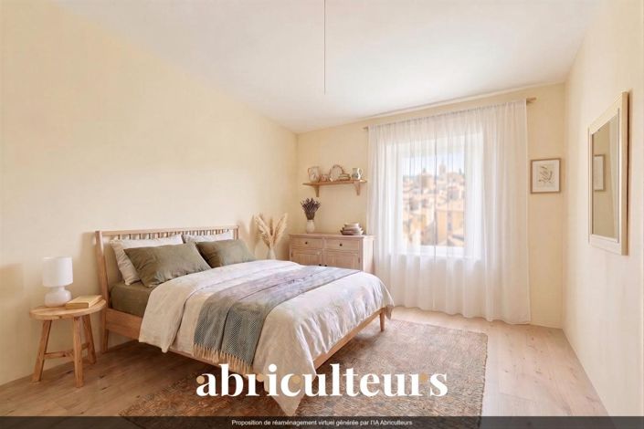 Image No.7-2 Bed House for sale
