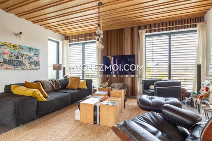 Image No.16-4 Bed Property for sale