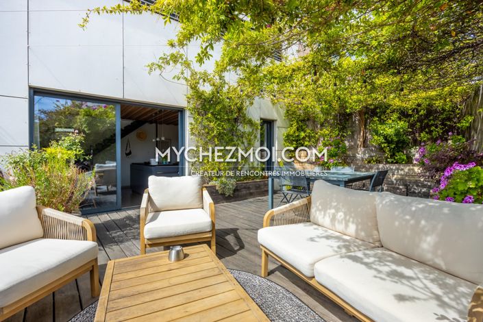 Image No.6-4 Bed Property for sale