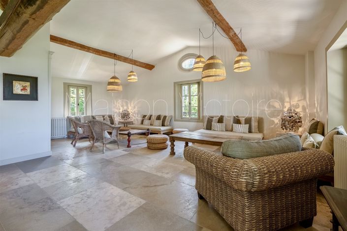 Image No.24-7 Bed House for sale