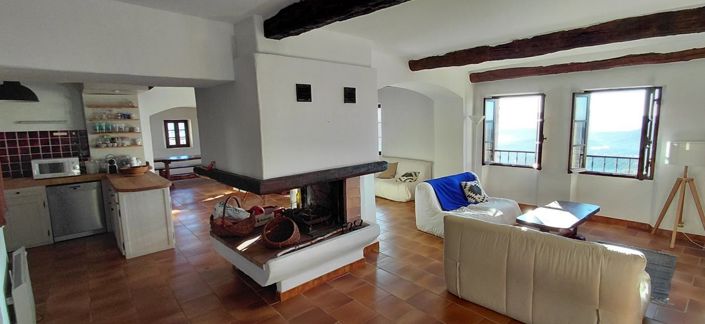 Image No.4-5 Bed House for sale
