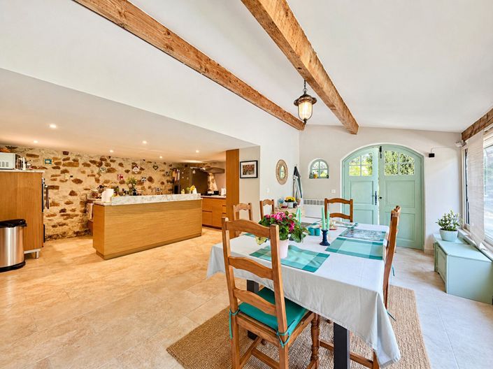 Image No.8-4 Bed House for sale