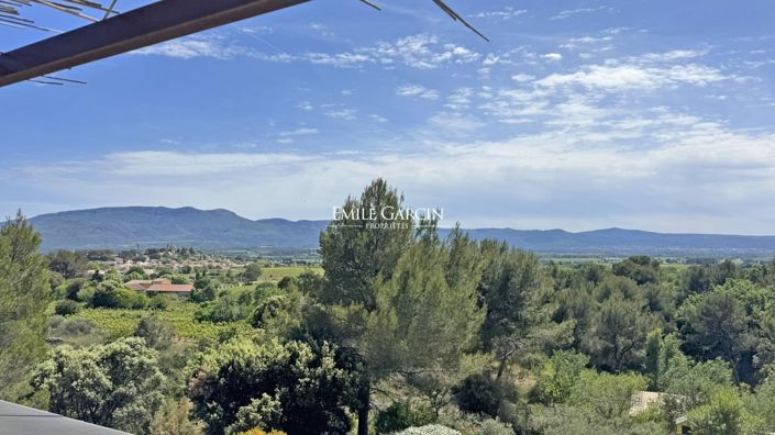 Image No.5-5 Bed Property for sale