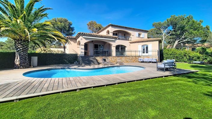 Image No.2-4 Bed House for sale