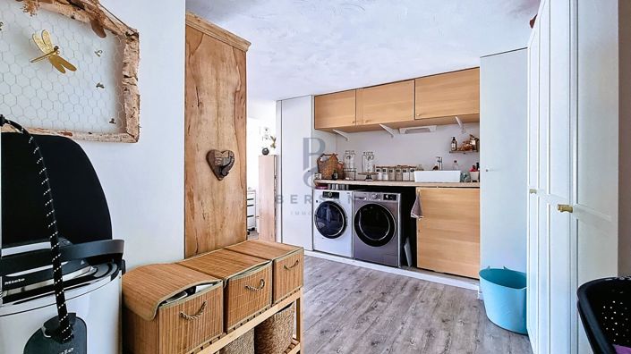 Image No.15-4 Bed House for sale