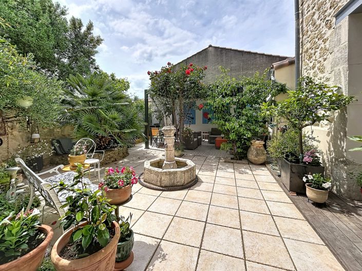 Image No.20-5 Bed House for sale