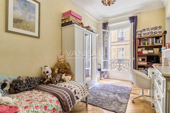 Image No.10-Appartement de 5 chambres à vendre à Paris