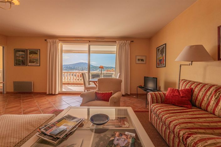 Image No.3-3 Bed Apartment for sale