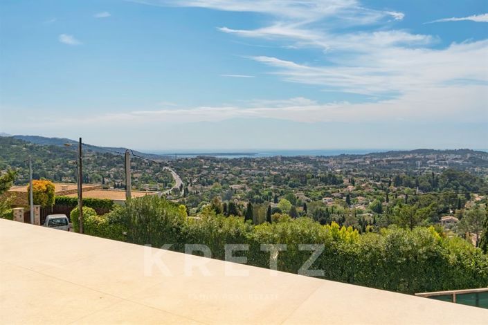 Image No.5-6 Bed Property for sale