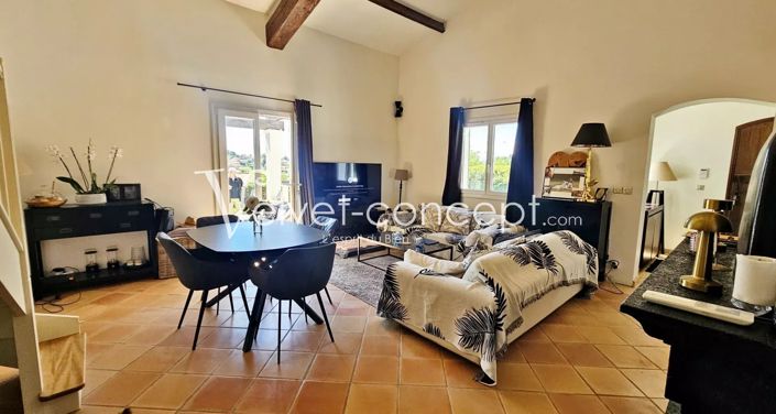 Image No.6-4 Bed House for sale
