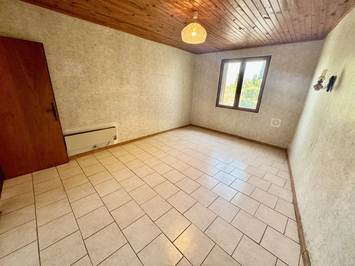 Image No.15-5 Bed House for sale