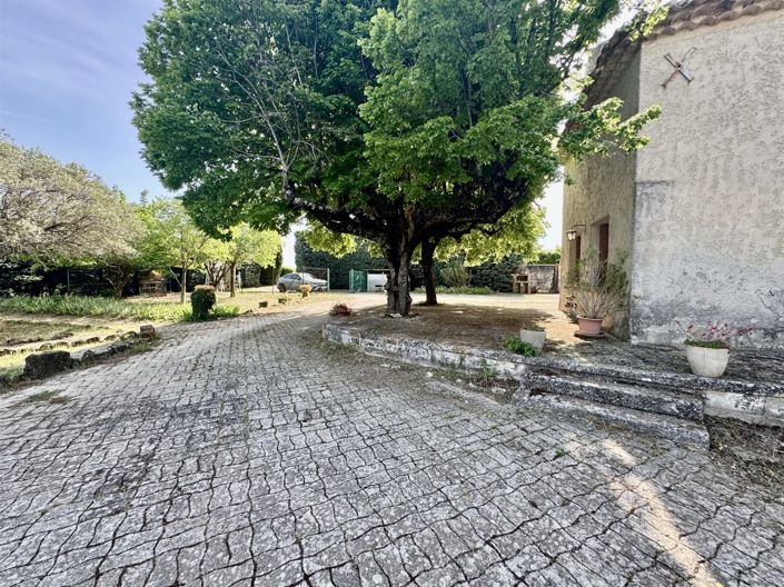 Image No.26-5 Bed House for sale