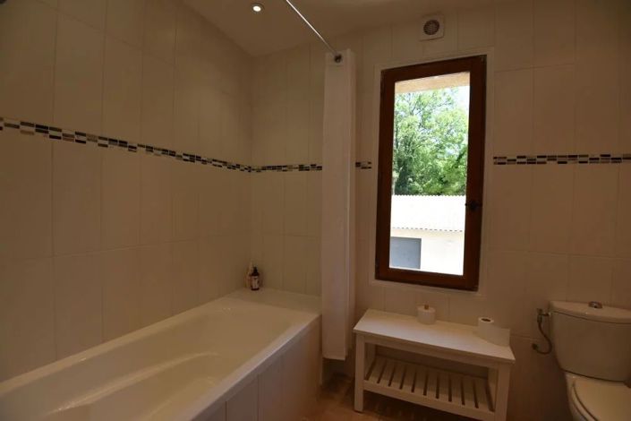 Image No.15-4 Bed House for sale