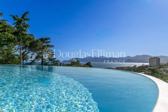 Image No.2-7 Bed House for sale