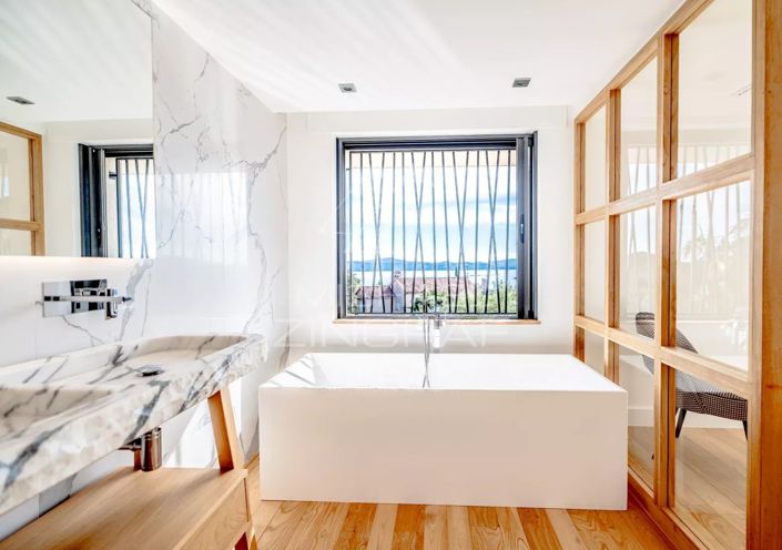 Image No.14-5 Bed House for sale