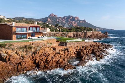 1 - Var, House